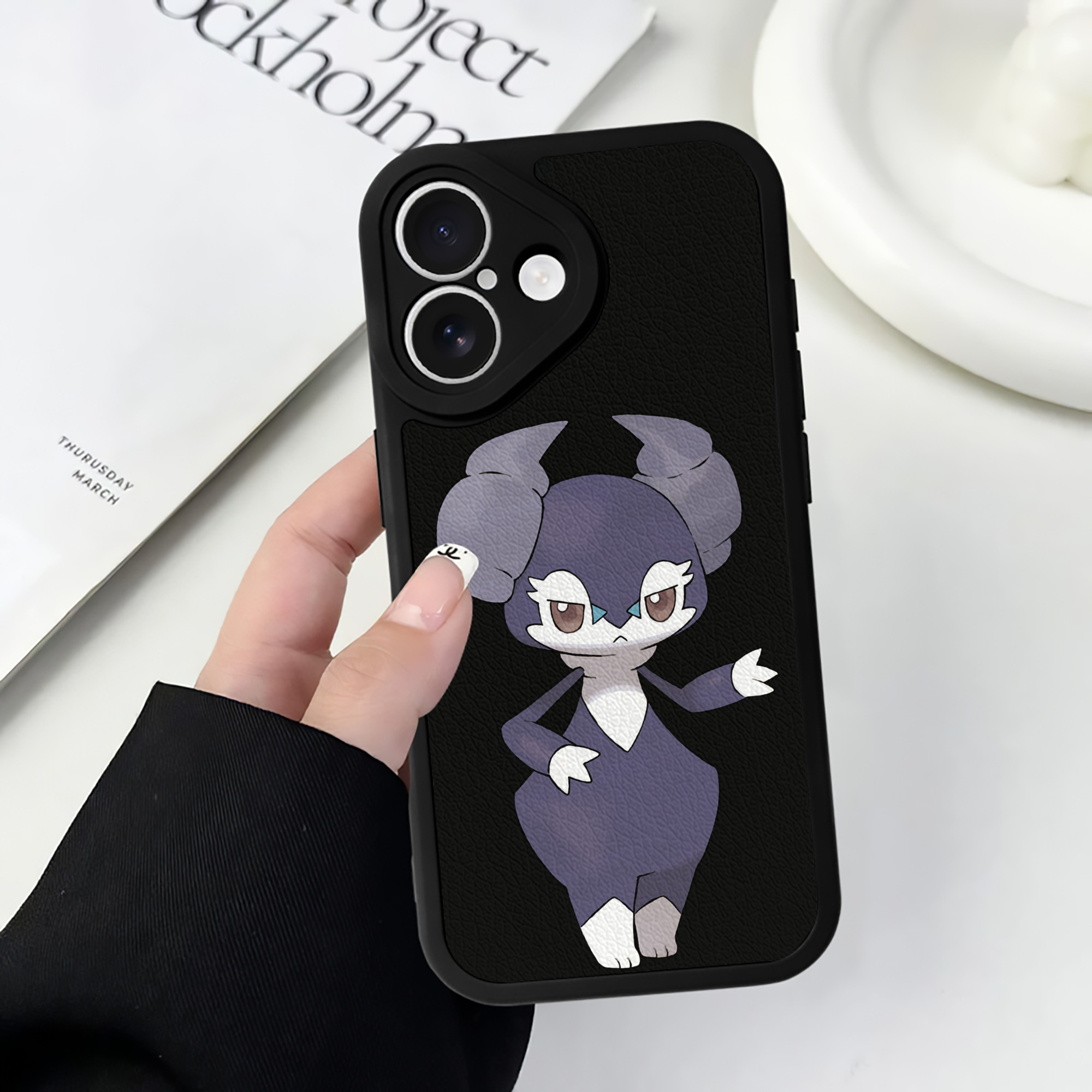 （画像用） ポケットモンスター Pokémon 【iPhone 16シリーズ対応】シリコンスマホケース（レザー調） 材質：シリコン